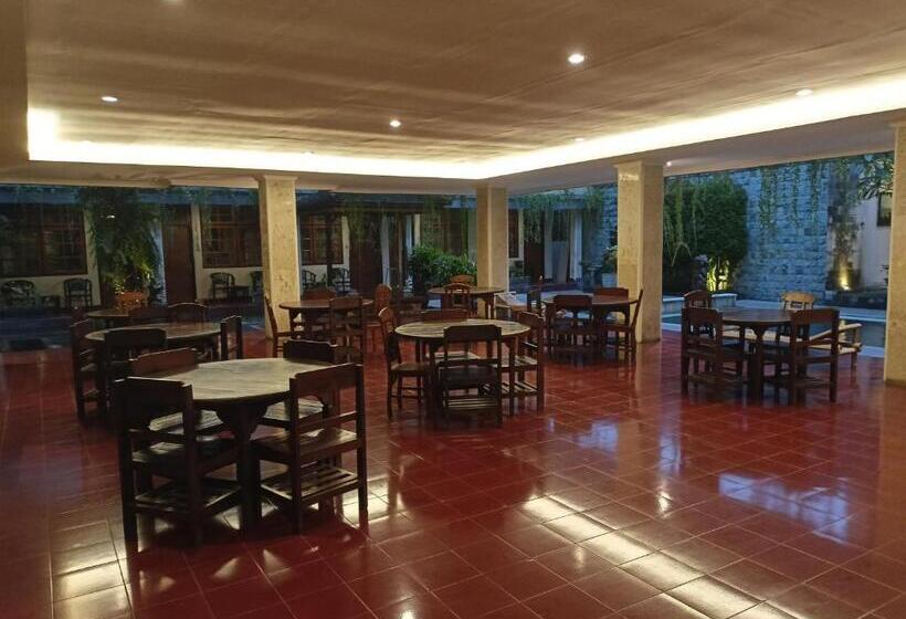 호텔 Catur Adi Putra