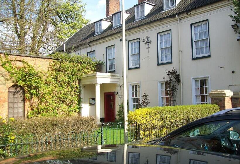 호텔 Chapel House
