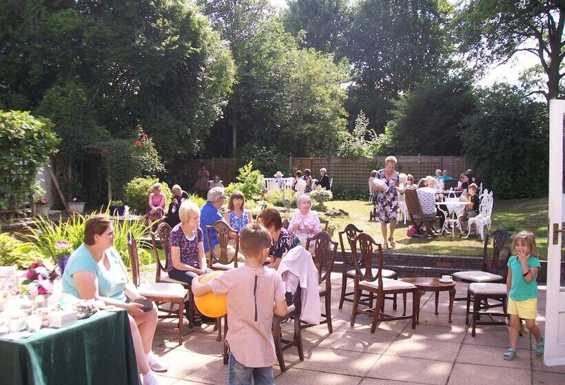 בית מלון כפרי Chapel House