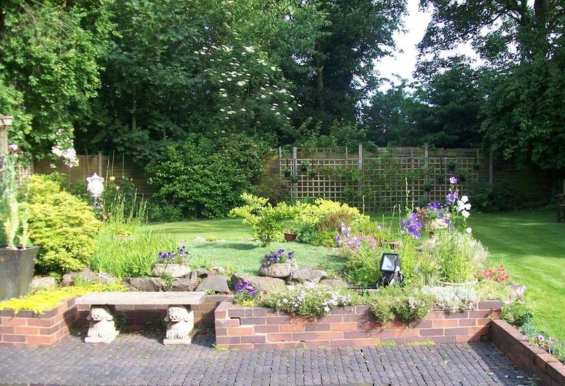 בית מלון כפרי Chapel House