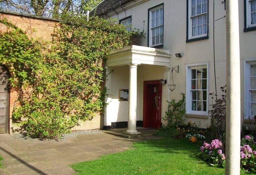 בית מלון כפרי Chapel House