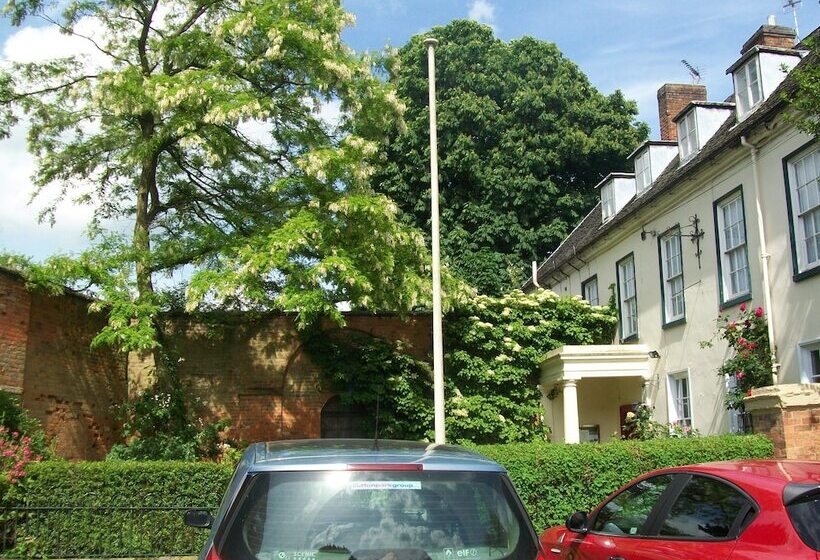 בית מלון כפרי Chapel House