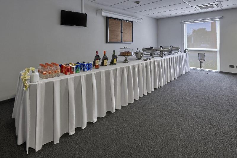 فندق City Express Junior By Marriott Puebla Finsa