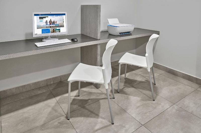 فندق City Express Junior By Marriott Puebla Finsa