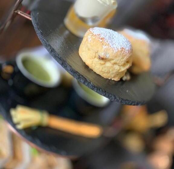 Отель Colwick Hall