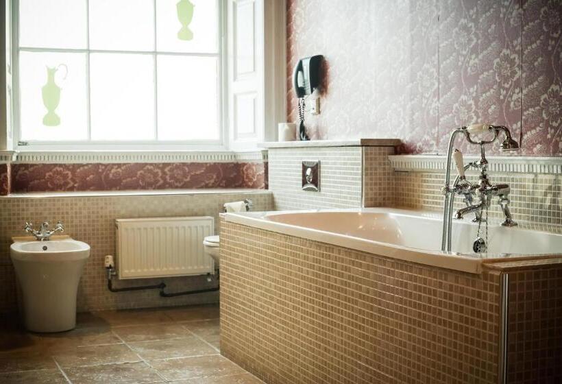 Отель Colwick Hall