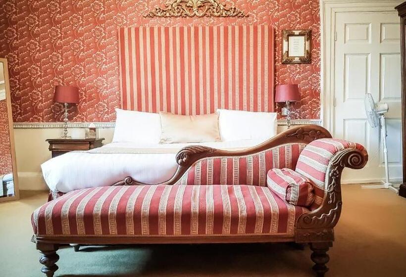 Отель Colwick Hall