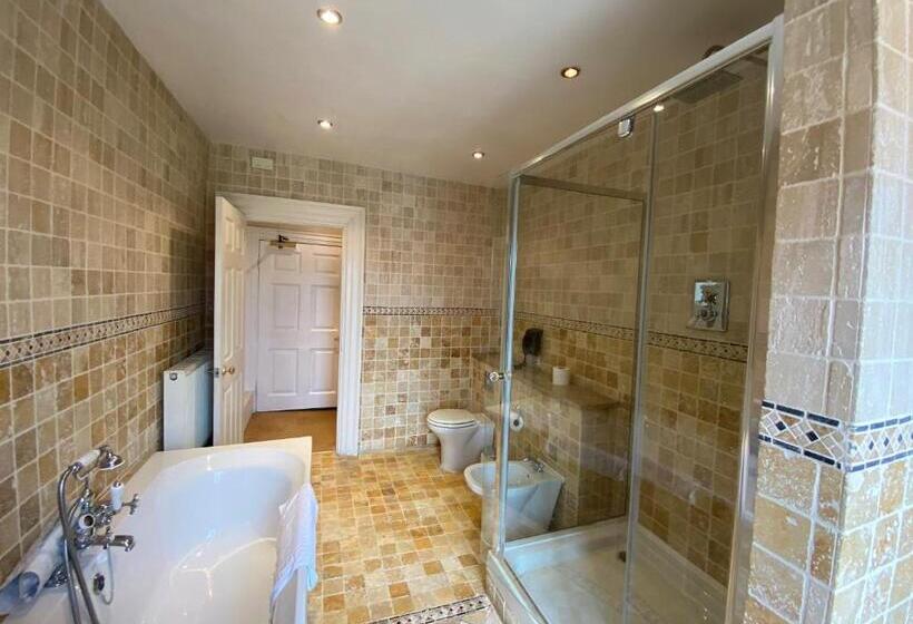 Отель Colwick Hall