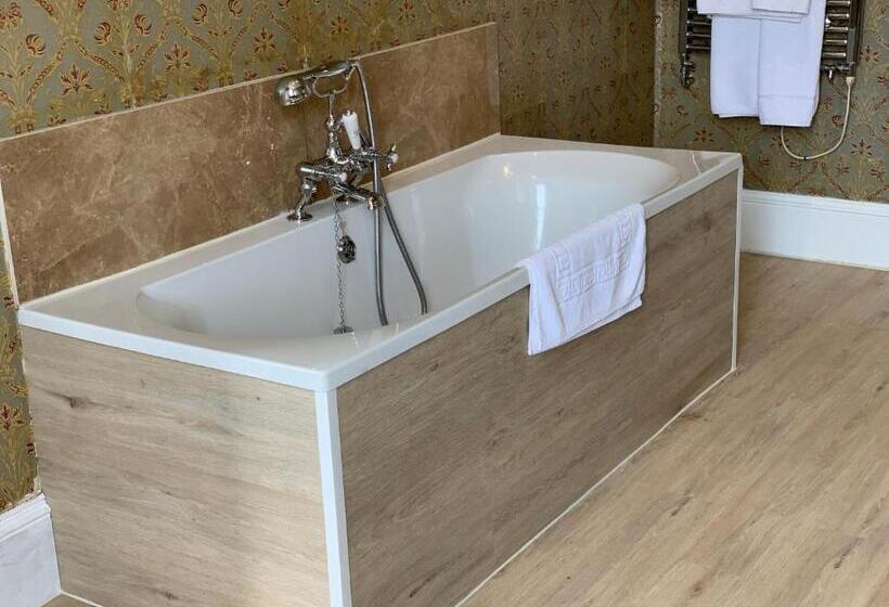 Отель Colwick Hall