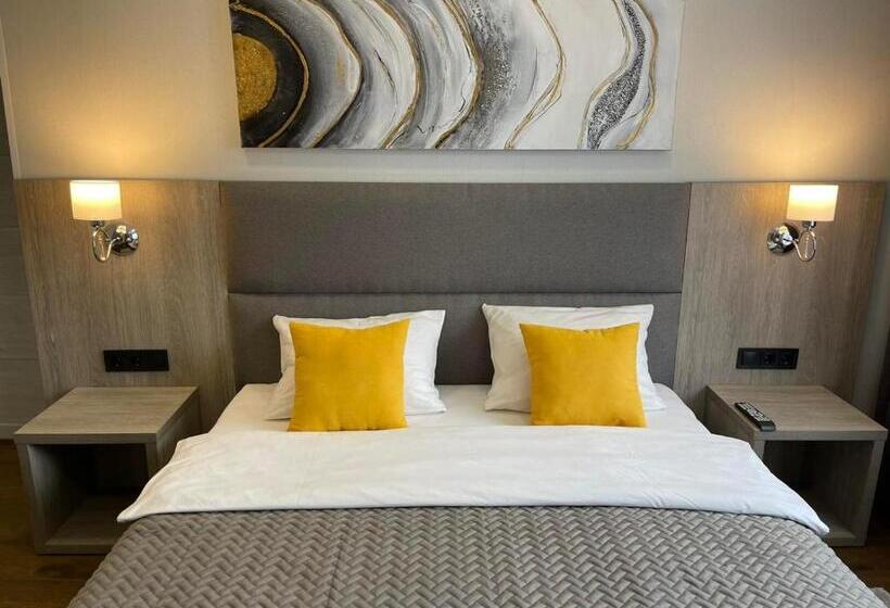 هتل Complex Ukraine