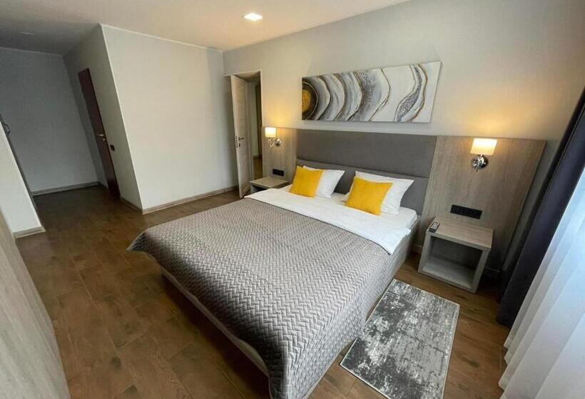 هتل Complex Ukraine