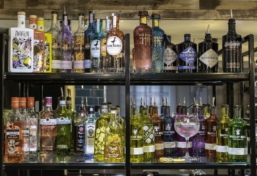 酒店 The Crown At Worthington