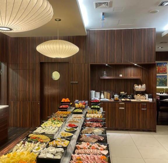 בית מלון כפרי Desilva Premium Opole