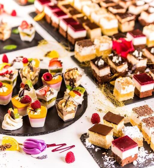 בית מלון כפרי Desilva Premium Opole