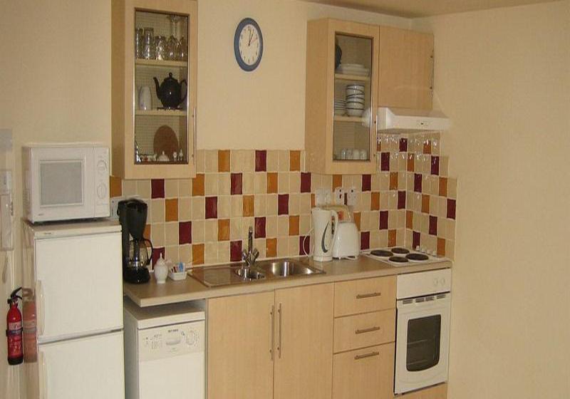 فندق Dolphin Bay Suites