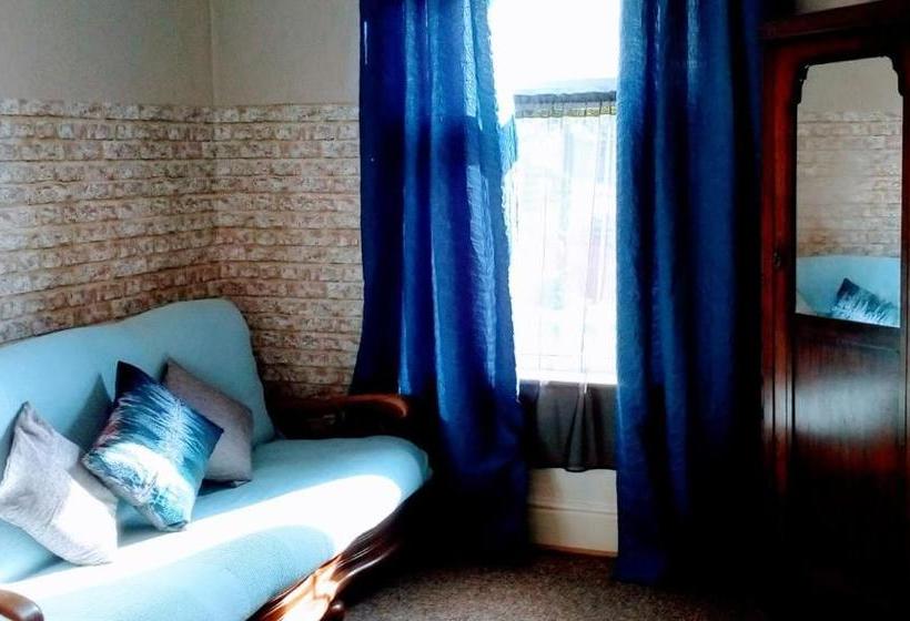 هتل East Midlands Guesthouse