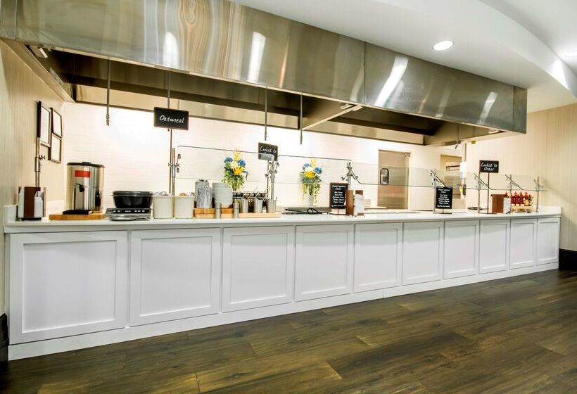 هتل Embassy Suites Louisville Downtown