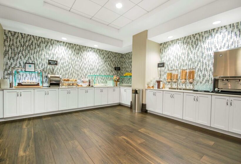 هتل Embassy Suites Louisville Downtown