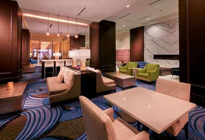 هتل Embassy Suites Louisville Downtown