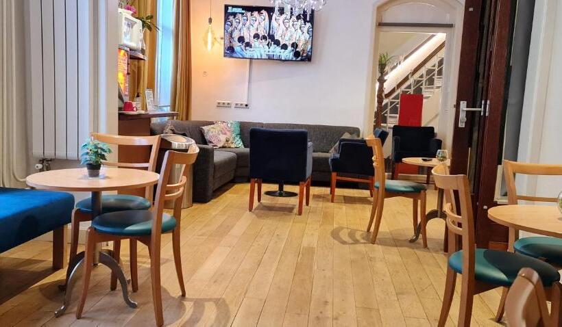 هتل Euphemia Budget Old City Canal Zone