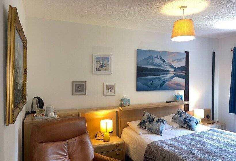 Отель Ewenny Farm Guest House