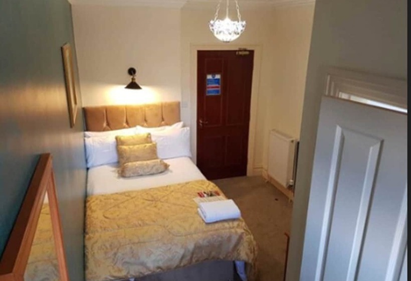 ホテル Farnley Tower Guesthouse