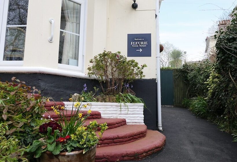 فندق Fleurie Guest House