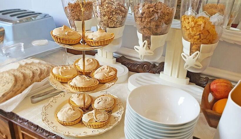 בית מלון כפרי Fleurie Guest House