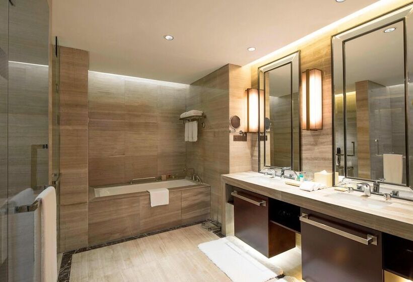 هتل Four Points By Sheraton Hefei, Shushan