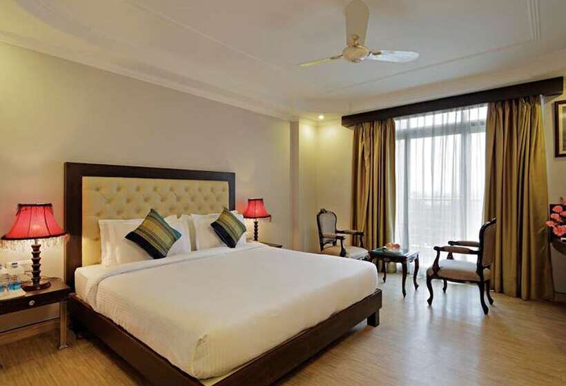 בית מלון כפרי Golden Tulip Haridwar