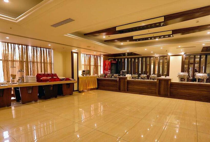 בית מלון כפרי Golden Tulip Haridwar