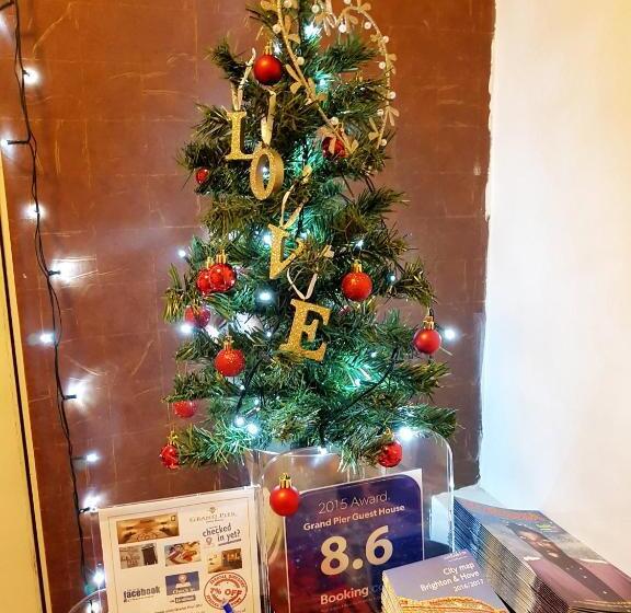 Отель Grand Pier Guest House