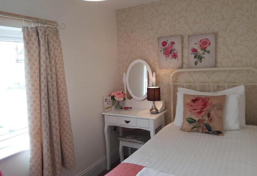 Отель Grand Pier Guest House