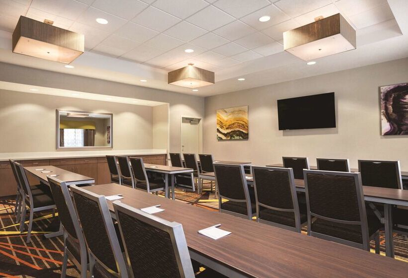 בית מלון כפרי Hampton Inn Brigham City