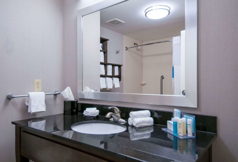 فندق Hampton Inn Hernando