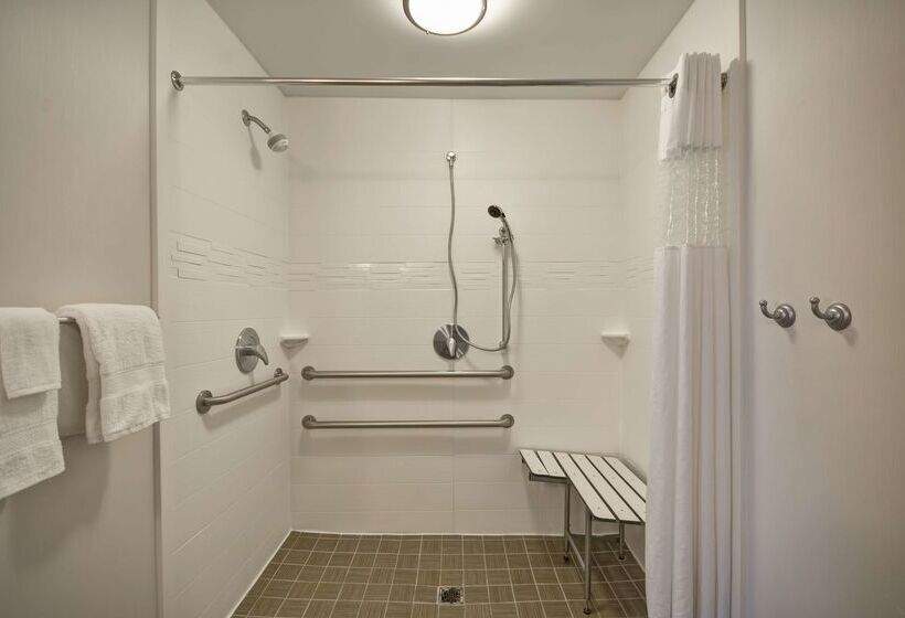 호텔 Hampton Inn Kenedy