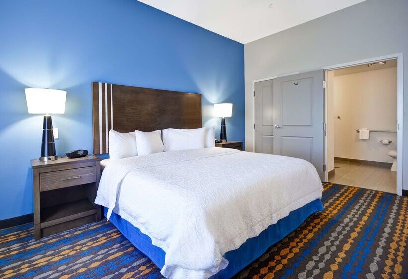 호텔 Hampton Inn Kenedy