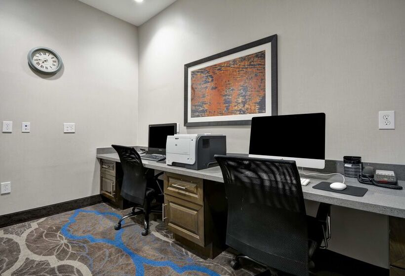 호텔 Hampton Inn Kenedy