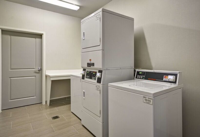 호텔 Hampton Inn Kenedy