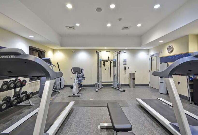 호텔 Hampton Inn Kenedy