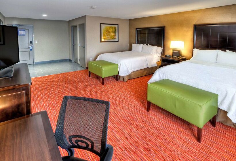 Отель Hampton Inn & Suites Ada