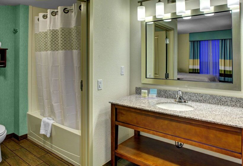 فندق Hampton Inn & Suites Coconut Creek