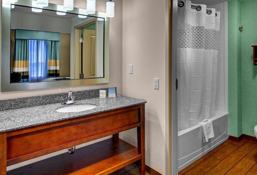 فندق Hampton Inn & Suites Coconut Creek