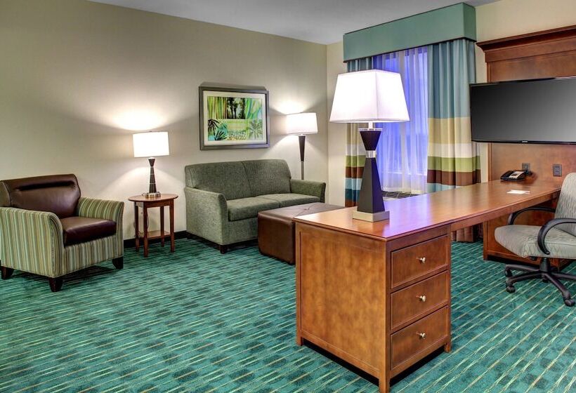 فندق Hampton Inn & Suites Coconut Creek