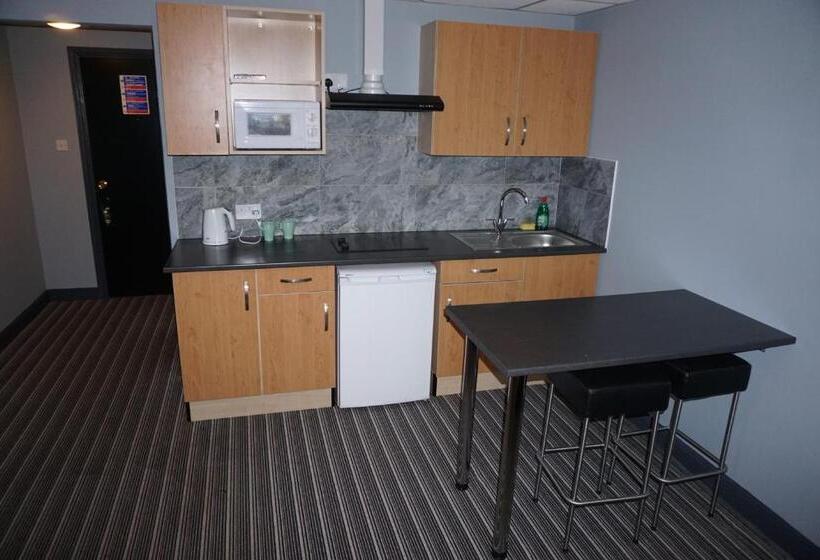 فندق Happy Guests Lodge