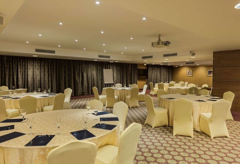 فندق Hilton Alexandria King S Ranch