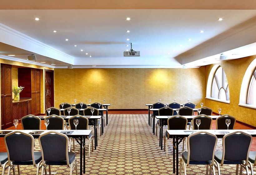 فندق Hilton Alexandria King S Ranch