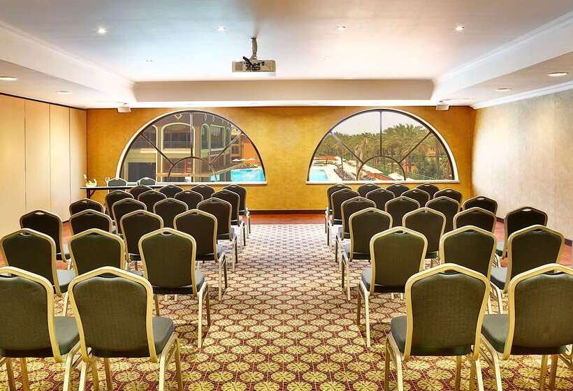 فندق Hilton Alexandria King S Ranch