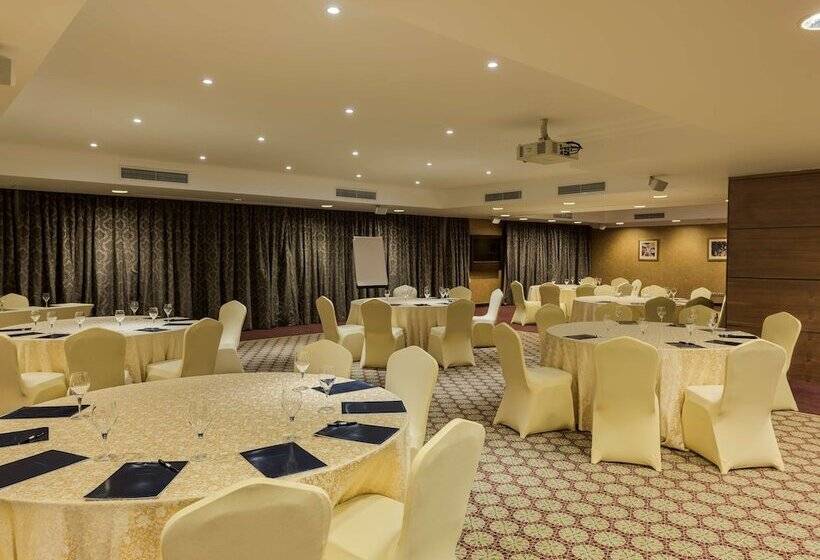 فندق Hilton Alexandria King S Ranch