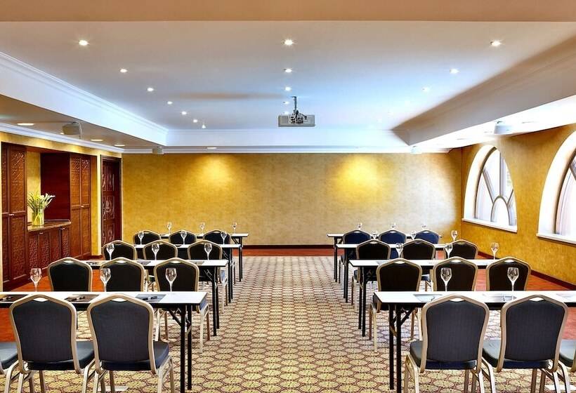 فندق Hilton Alexandria King S Ranch